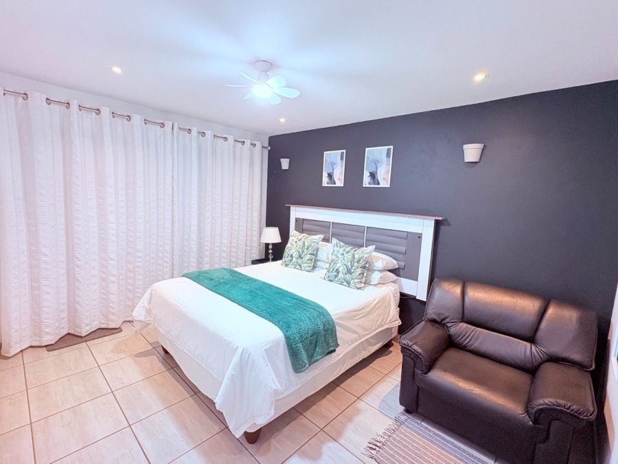 5 Bedroom Property for Sale in Reebok Western Cape